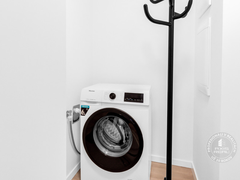  Novostavba GUTHAUS úplne nový zariadený 1-izb. byt, balkón