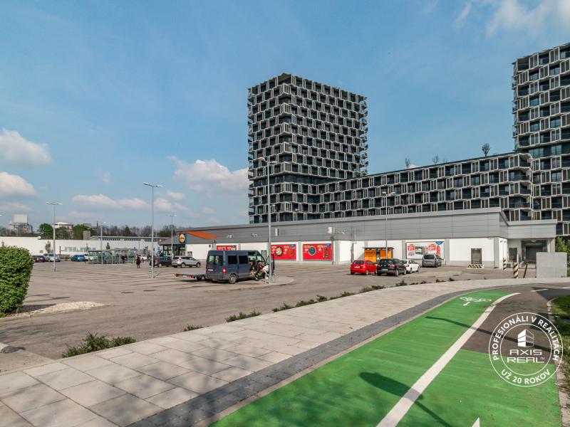  Novostavba GUTHAUS úplne nový zariadený 1-izb. byt, balkón