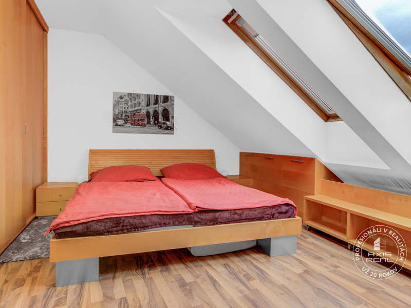 2-izb. byt, KRÁSNY VÝHĽAD, BA. Staré Mesto, Vajanského ul.