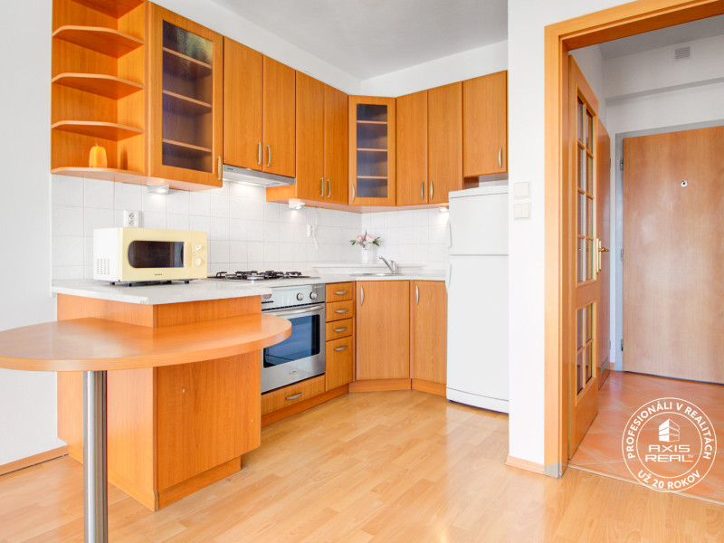  Pekný 2-izbový byt (54 m2) s BALKÓNOM v NOVOSTAVBE