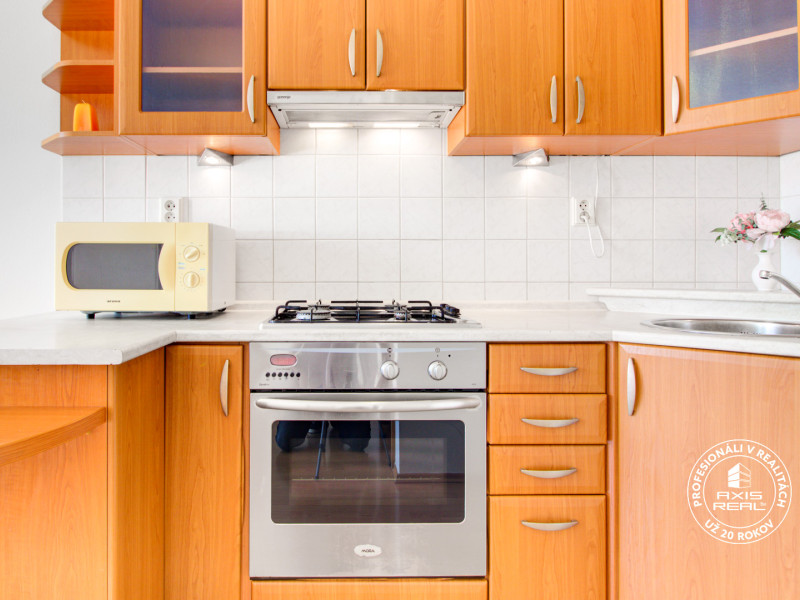  Pekný 2-izbový byt (54 m2) s BALKÓNOM v NOVOSTAVBE