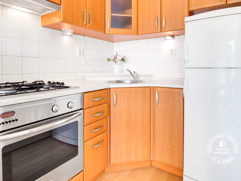  Pekný 2-izbový byt (54 m2) s BALKÓNOM v NOVOSTAVBE