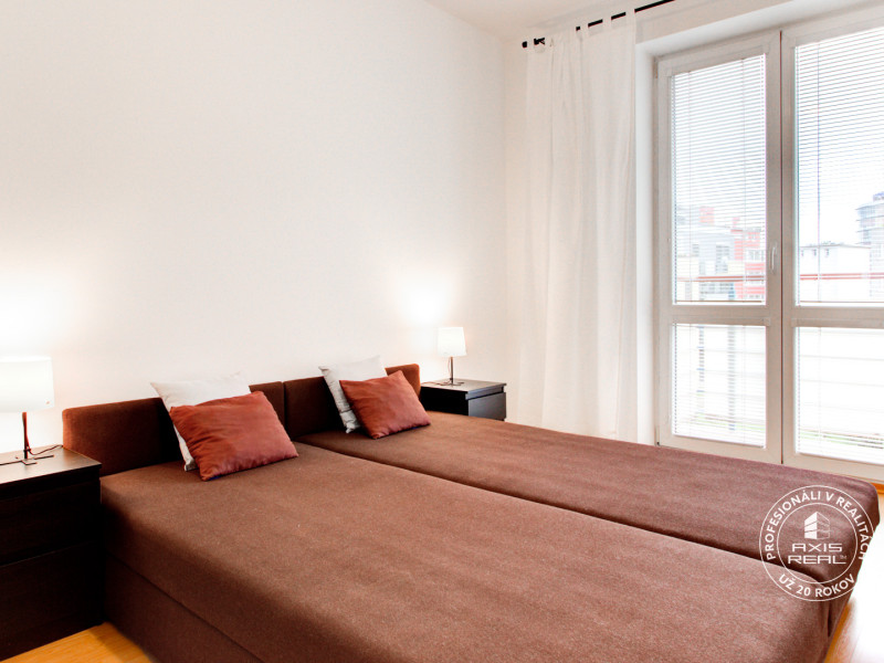  Pekný 2-izbový byt (54 m2) s BALKÓNOM v NOVOSTAVBE