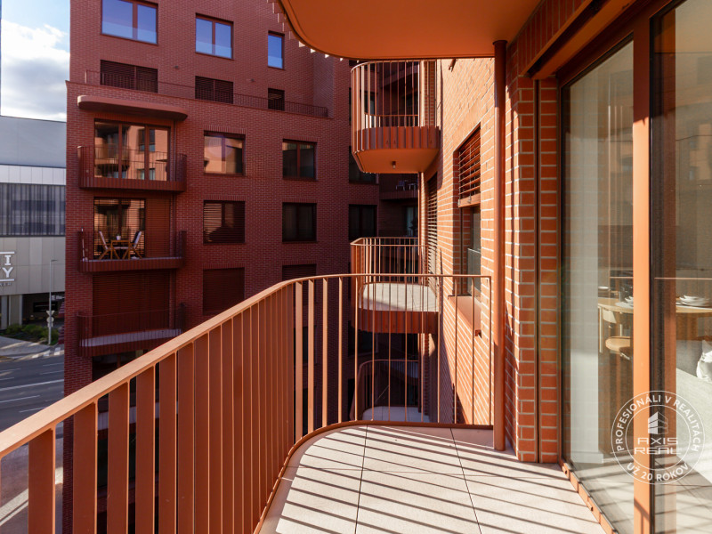  NOVÝ krásny 2i byt, ZWIRN, 2x balkón, parkovanie, Košická