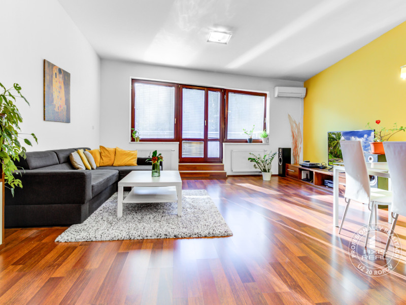  Veľký 2-izb. byt, GARÁŽ, BA Staré Mesto, Slávičie údolie