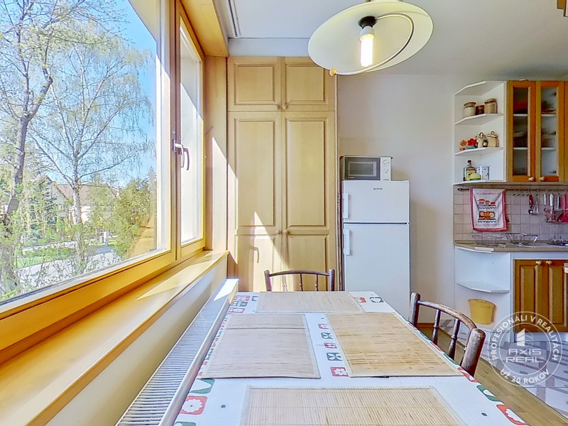   SLNEČNÝ 2-izbový byt s LODŽIOU, Stará Ľubovňa, Okružná ul