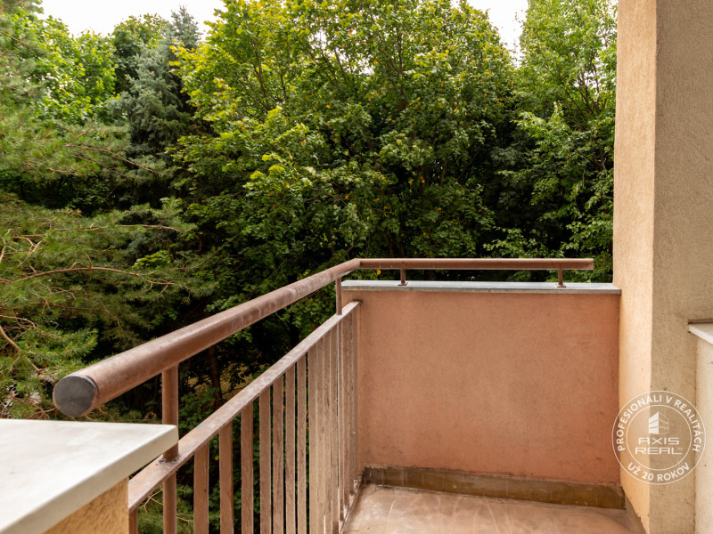  3-izbový byt REKONŠTRUKCII, BA III. Rača, Račianska ul.