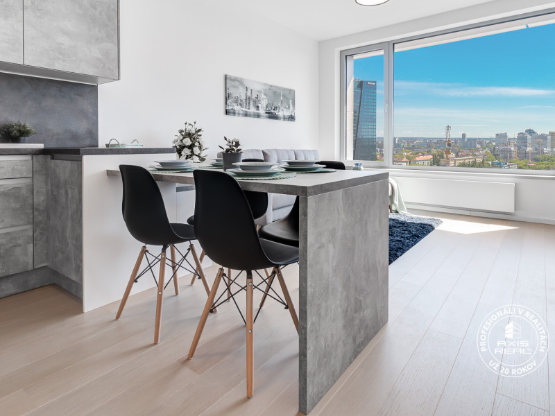  Luxusný slnečný 2-i byt, klíma, lodžia, parking, SKY PARK