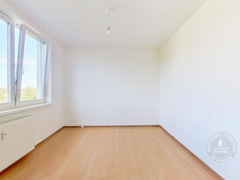   Slnečný 3-izbový byt s LODŽIOU, Stará Ľubovňa, Komenského