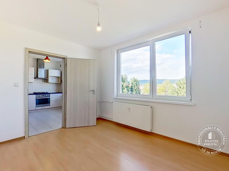   Slnečný 3-izbový byt s LODŽIOU, Stará Ľubovňa, Komenského