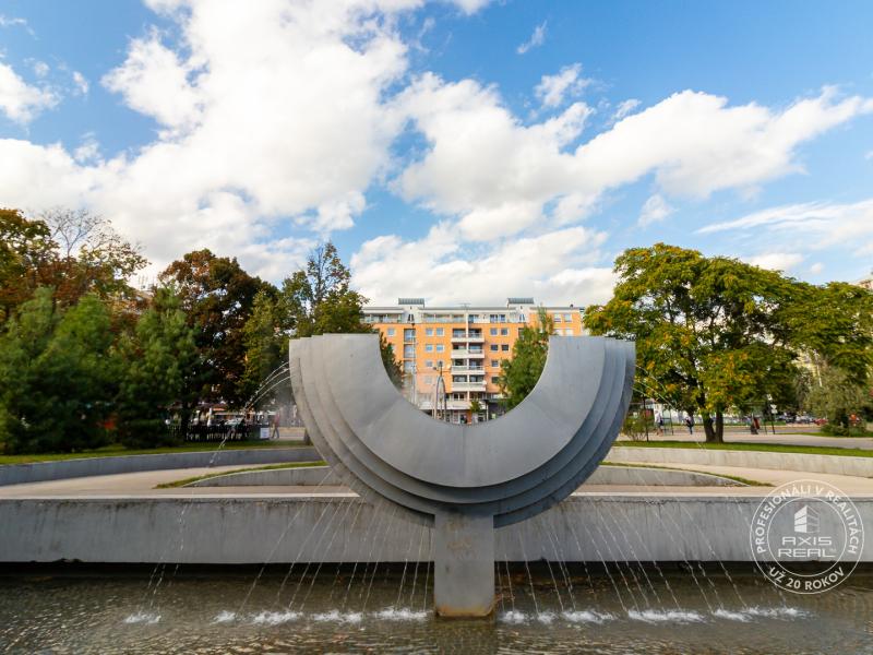  2i byt - tehla, pivnica pri byte, parking, Sv. Vincenta