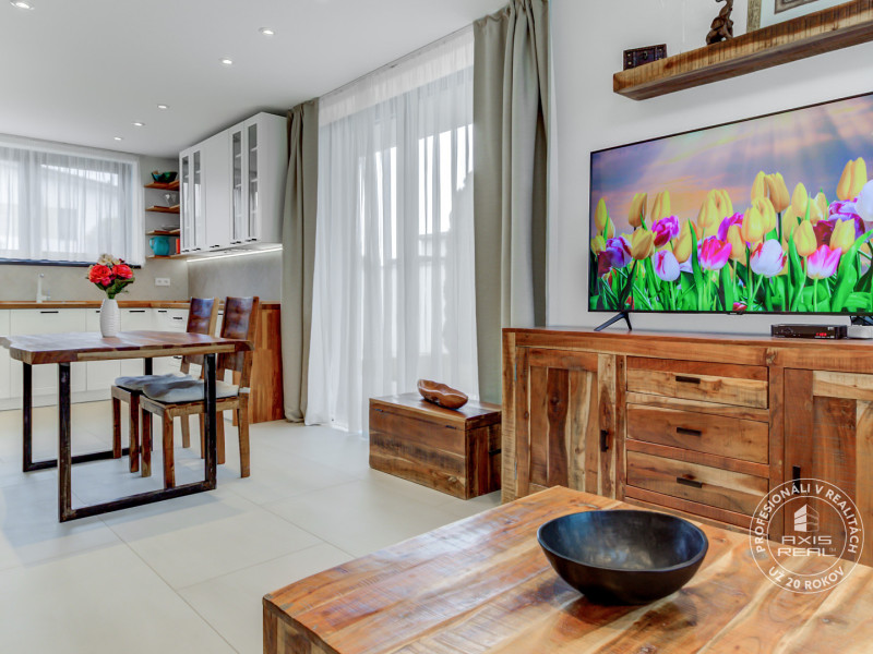  Nádherný NÍZKOENERGETICKÝ rodinný dom s KLIMATIZÁCIOU