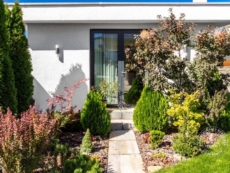  Nádherný NÍZKOENERGETICKÝ rodinný dom s KLIMATIZÁCIOU