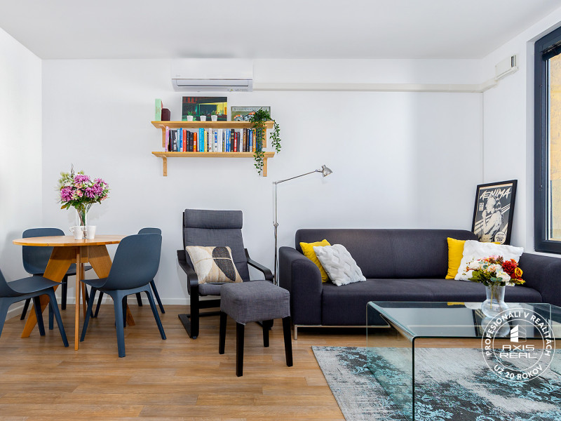  2-izbový byt s oddelenou kuchyňou a KLÍMOU, Miletičova 60