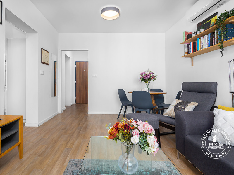  2-izbový byt s oddelenou kuchyňou a KLÍMOU, Miletičova 60