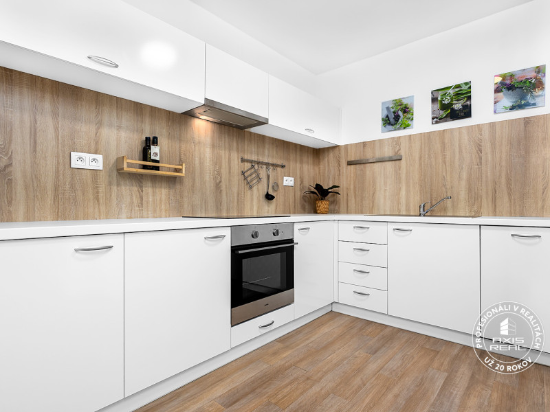  2-izbový byt s oddelenou kuchyňou a KLÍMOU, Miletičova 60