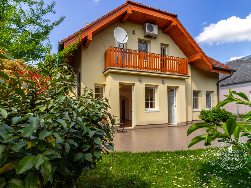  Big House + Smaller House for TWO GENERATION Living