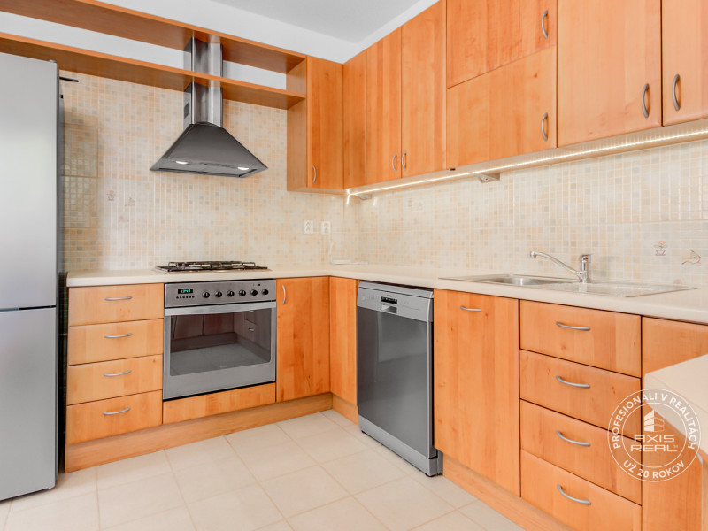  Big House + Smaller House for TWO GENERATION Living