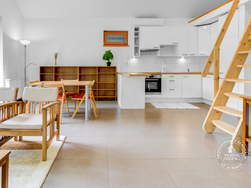  Big House + Smaller House for TWO GENERATION Living