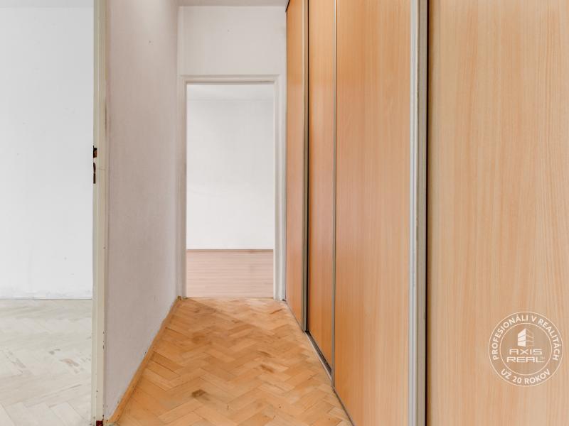   3-izbový byt možnosťou garáže, Ružinov, Exnárova 