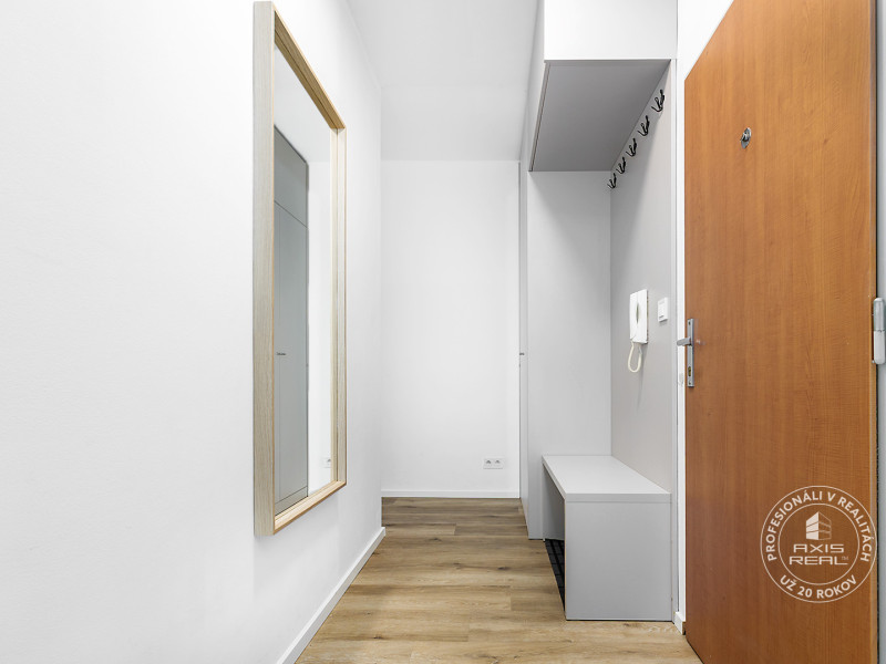  TOP lokalita na začiatku Petržalky, DVE VEŽE, Bosákova ul.