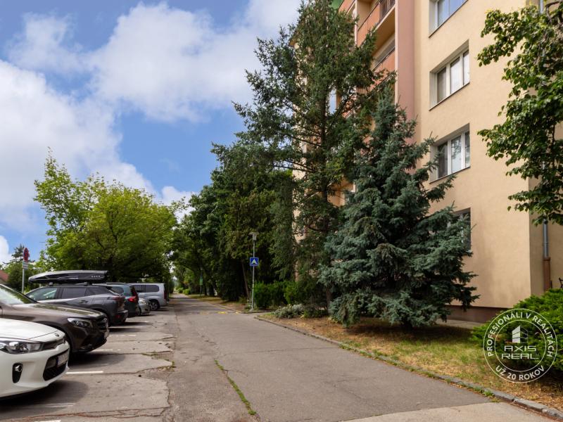  3-izbový byt REKONŠTRUKCII, BA III. Rača, Račianska ul.