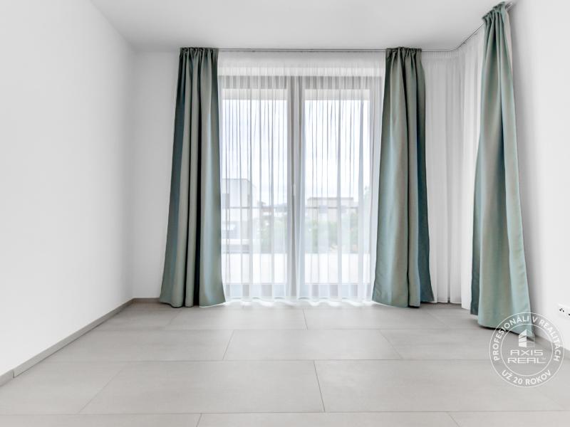  Nádherný NÍZKOENERGETICKÝ rodinný dom s KLIMATIZÁCIOU