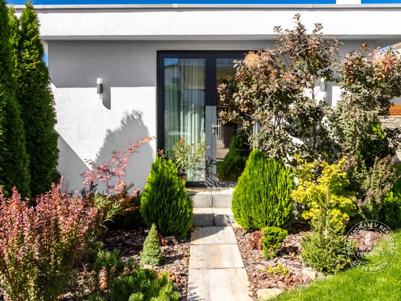  Nádherný NÍZKOENERGETICKÝ rodinný dom s KLIMATIZÁCIOU