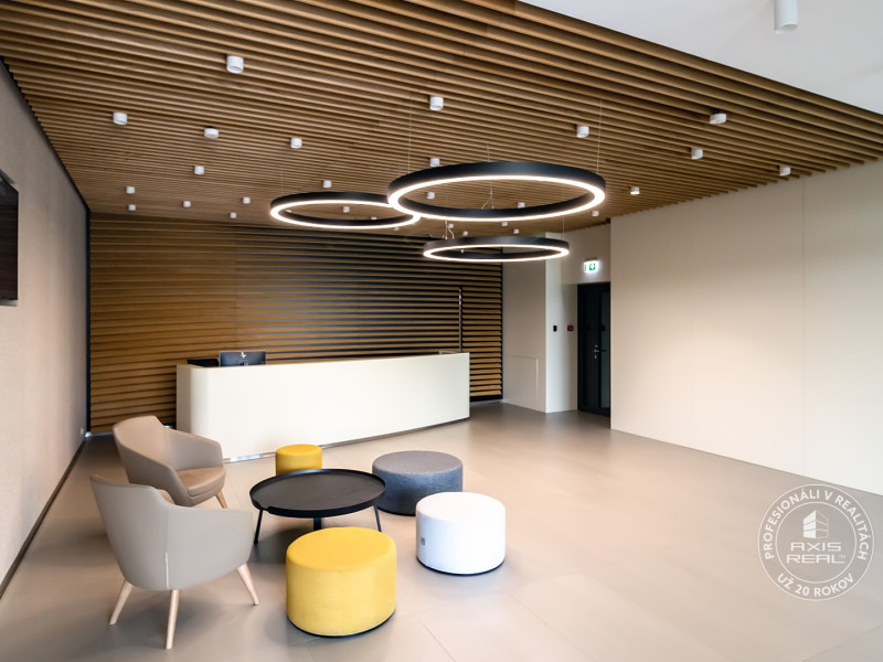   3-izbový byt s BALKÓNOM a PARKOVANÍM v KLINGERKE