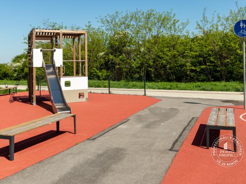  Nový slnečný 1,5i byt, klimatizácia, garáž, park. státie