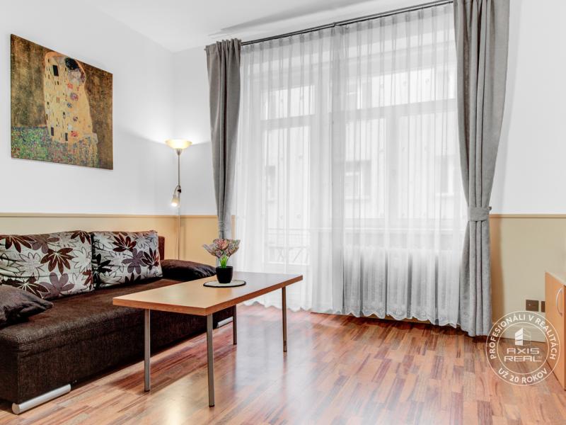  NICE 4-room apartment divided into TWO SEPARATE APARTMENTS