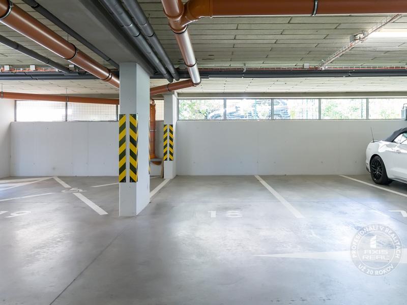  NADŠTANDARDNÝ 2-izb.byt, 2xPARKING, LODŽIA, PIVNICA, KLÍMA