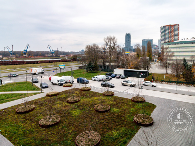  2-izbový byt s LODŽIOU, PARKOVANÍM A KOMUNITNOU TERASOU