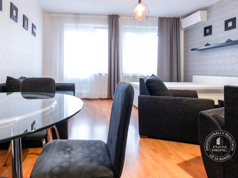  1-izb.byt s garážou, BA V. Petržalka, Vyšehradská