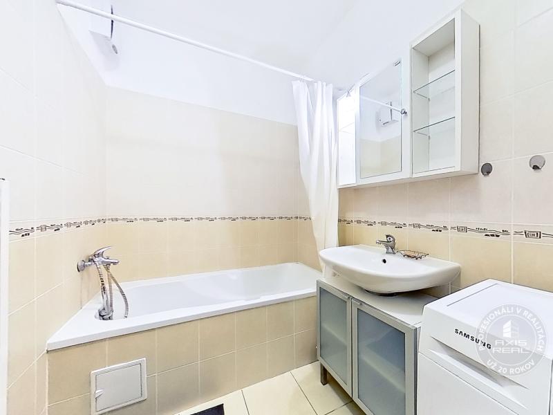  1-izb.byt s garážou, BA V. Petržalka, Vyšehradská