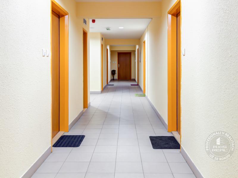  1-izb.byt s garážou, BA V. Petržalka, Vyšehradská