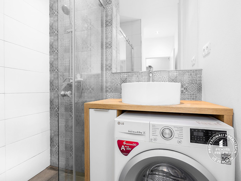   2-izbový byt s lodžiou, TOP LOKALITA RUŽINOV, Súmračná ul