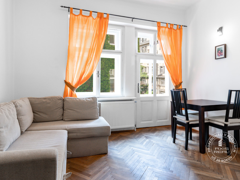  Pekný 2-izbový byt s BALKÓNOM, BA I., Grösslingová ulica