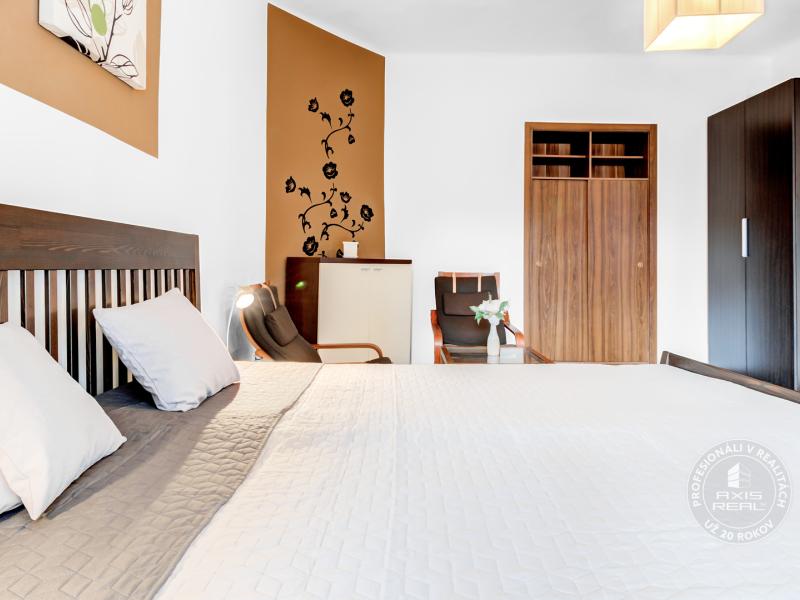  Pekný 2-izbový byt s BALKÓNOM, BA I., Grösslingová ulica