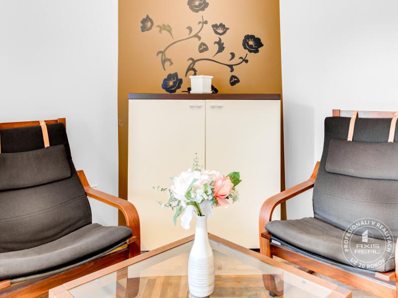  Pekný 2-izbový byt s BALKÓNOM, BA I., Grösslingová ulica