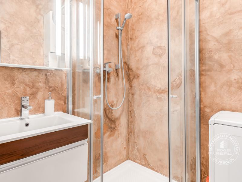  Pekný 2-izbový byt s BALKÓNOM, BA I., Grösslingová ulica