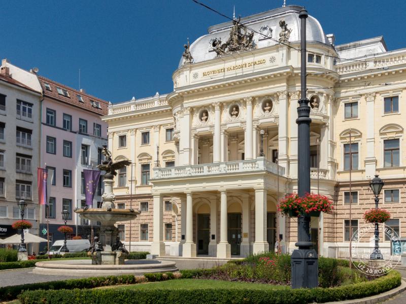  Pekný 2-izbový byt s BALKÓNOM, BA I., Grösslingová ulica