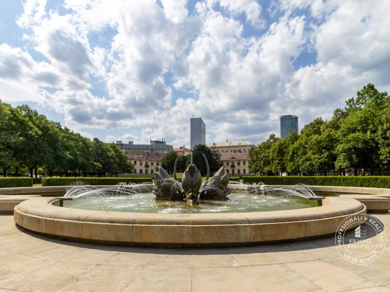  Pekný 2-izbový byt s BALKÓNOM, BA I., Grösslingová ulica