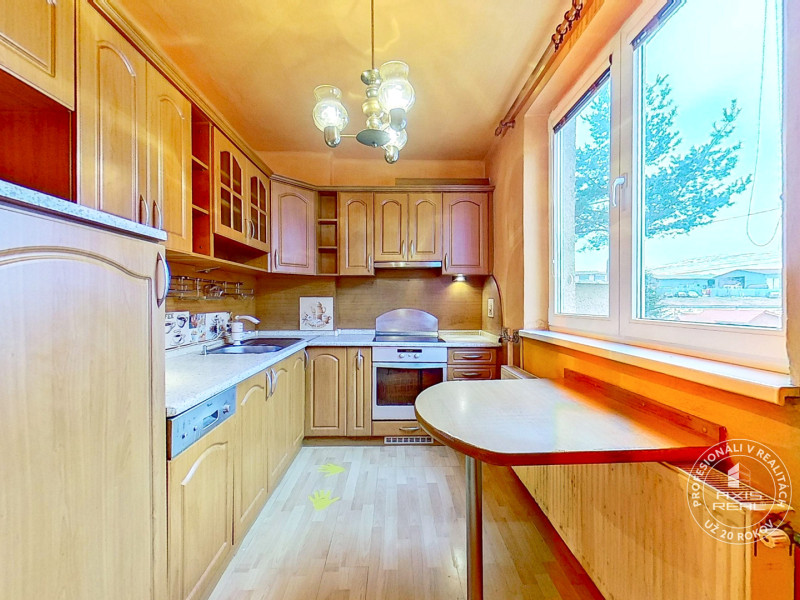  3-izbový byt S GARÁŽOU, Podolínec, ulica Družstevná