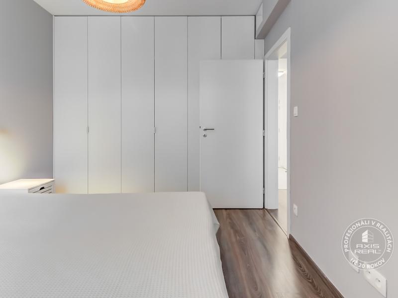 Rent 1-Bedroom apartment, LOGGIA, AC, GARAGE, Bratislava, Slovakia