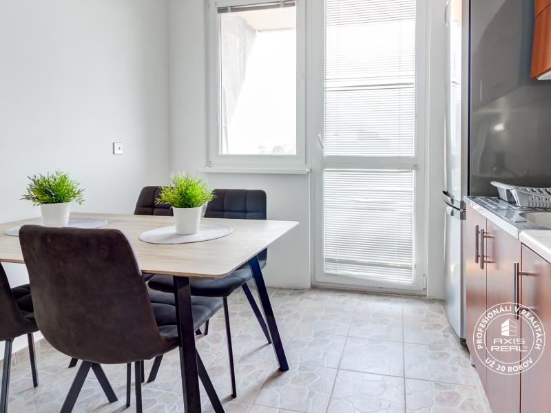 Rent Three bedroom apartment, Three bedroom apartment, Röntgenova, Bra