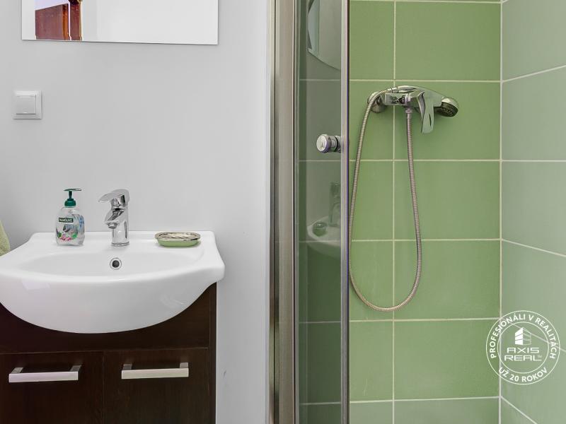 Rent Three bedroom apartment, Three bedroom apartment, Röntgenova, Bra