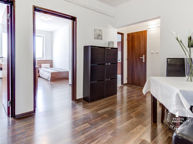 Rent Three bedroom apartment, Three bedroom apartment, Röntgenova, Bra