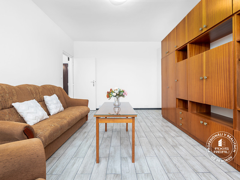   2-izbový byt s lodžiou, BA II. Vrakuňa, Čiližská ulica