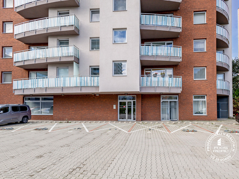  PARKOVACIE STÁTIE, BA V. Petržalka, Bosákova ul